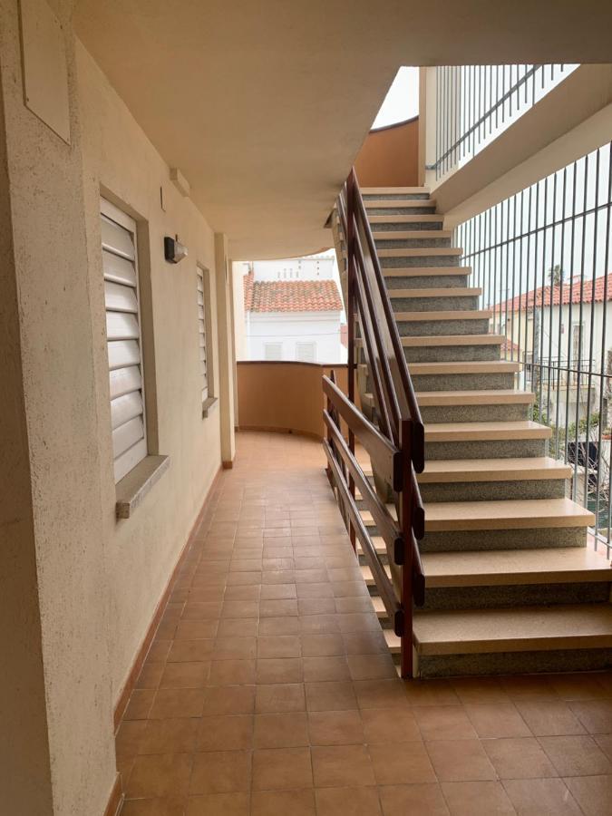 Apartamento De Playa En Santa Margarita. רוזס מראה חיצוני תמונה