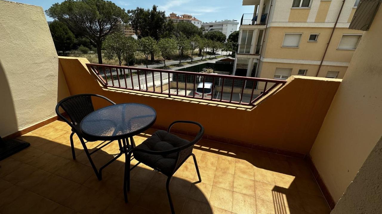 Apartamento De Playa En Santa Margarita. רוזס מראה חיצוני תמונה